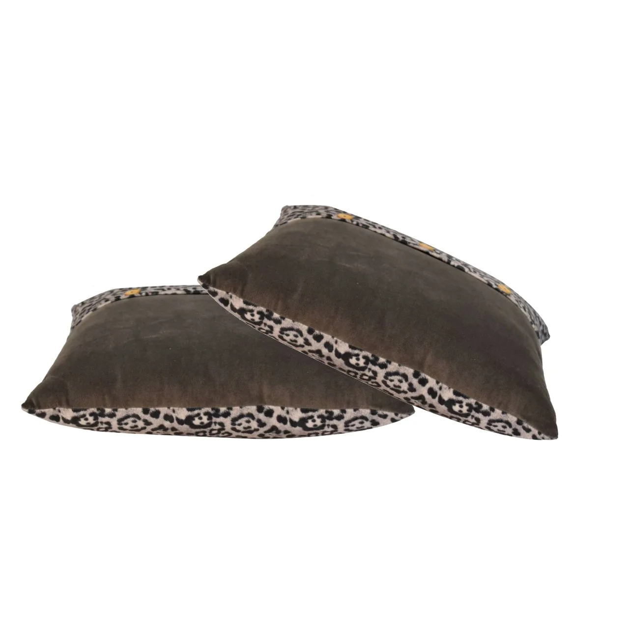Solid Mango Set of 2 Quinn White Leopard & Grey Buttoned Cushions - Image 4