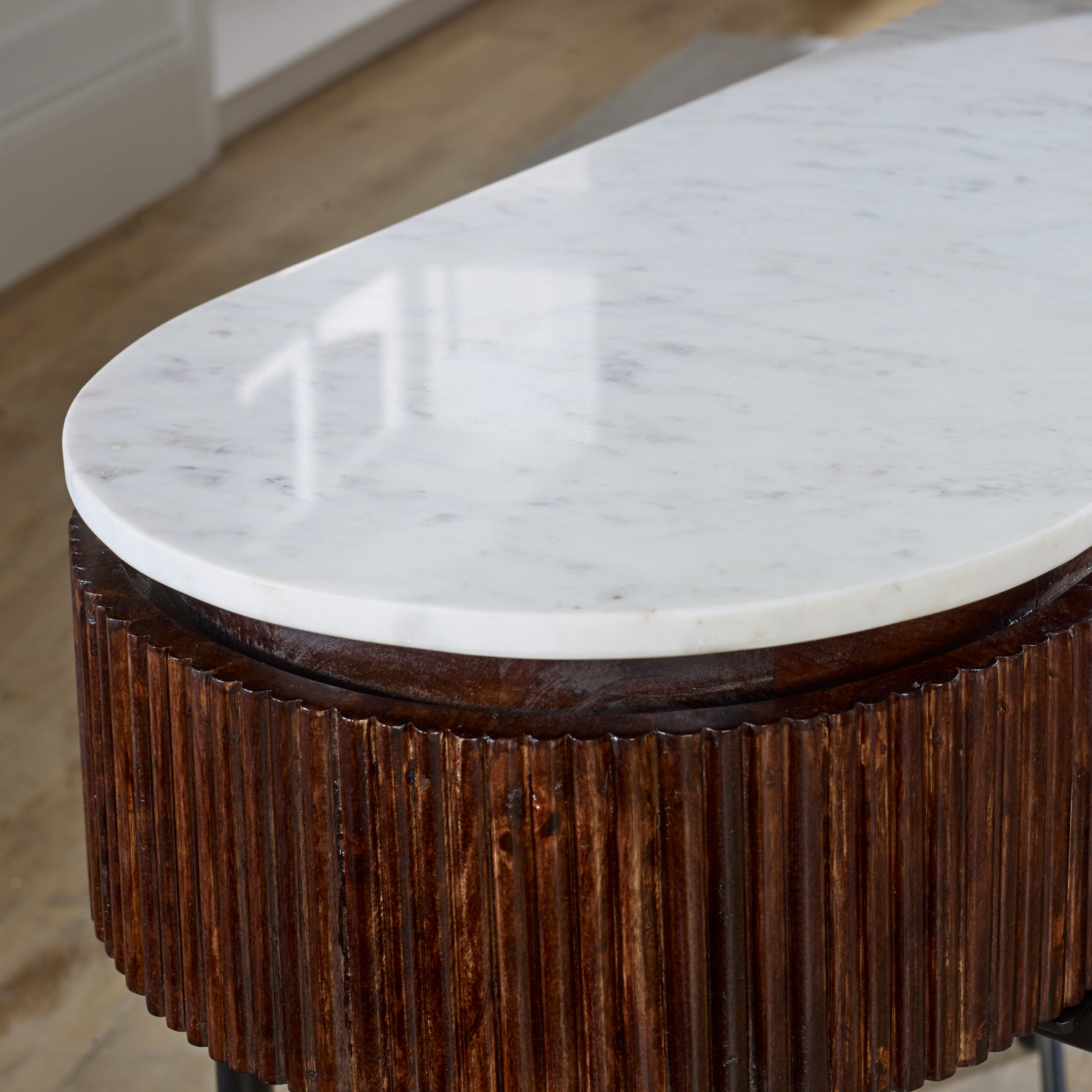 Opal Mango Wood Console Table With Marble Top And Metal Legs - Image 3