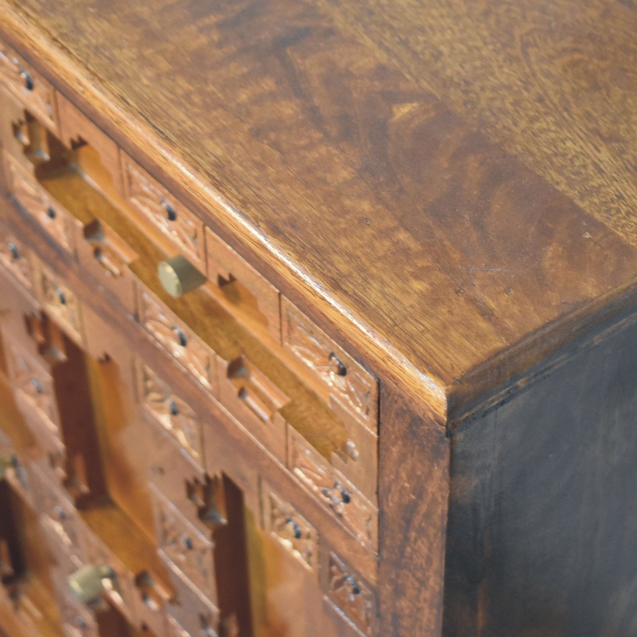 Solid Mango Wood Amber Oak Finished Heritage Carved 2 Drawer 2 Door Cabinet - Image 7