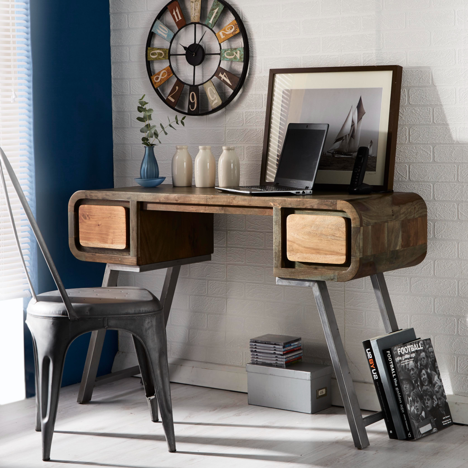 Aspen Desk / Console - Image 4