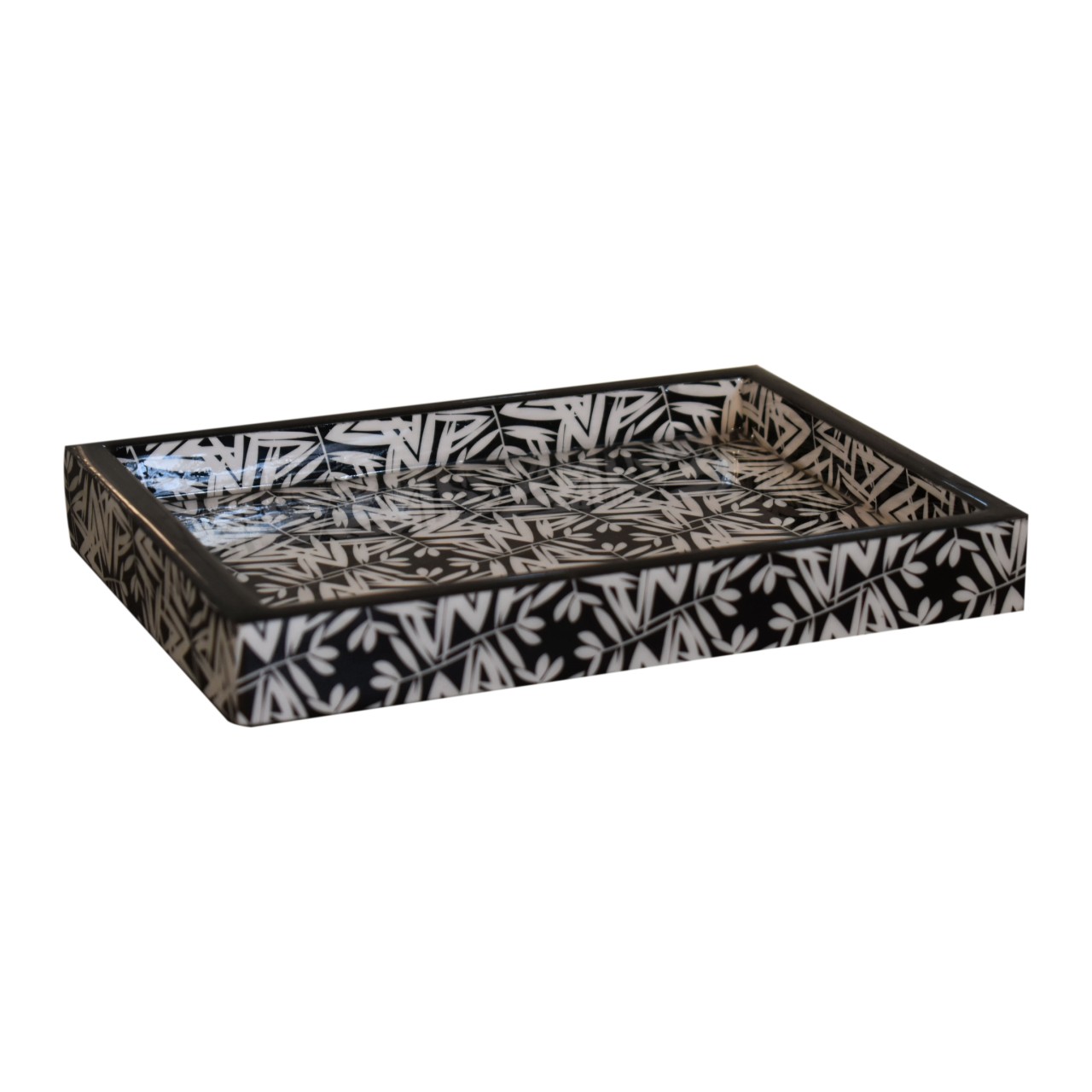 Solid Mango Wood Set of 6 Pieces Black & White Aztec Print Bathroom Set - Image 5