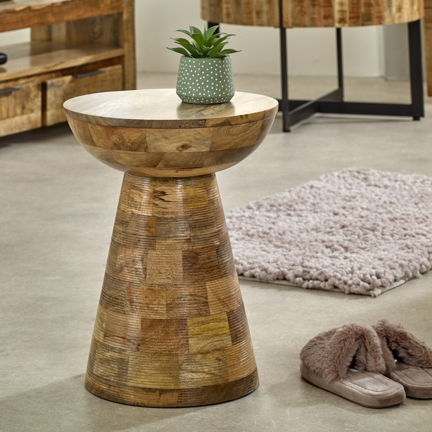 Solid Wood Round Side Table Mushroom Style, elegant and Versatile - Image 5