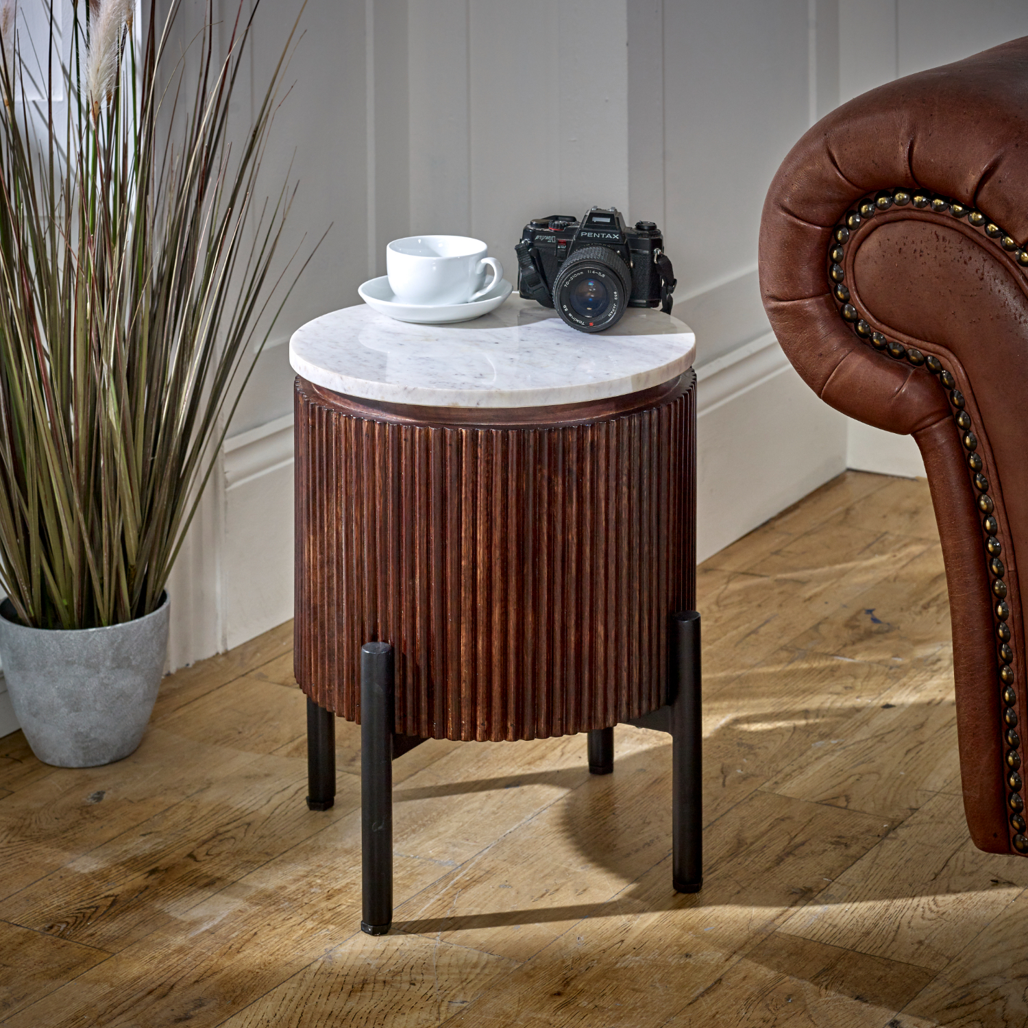 Opal Mango Wood Side Table With Marble Top & Metal Legs - Image 5