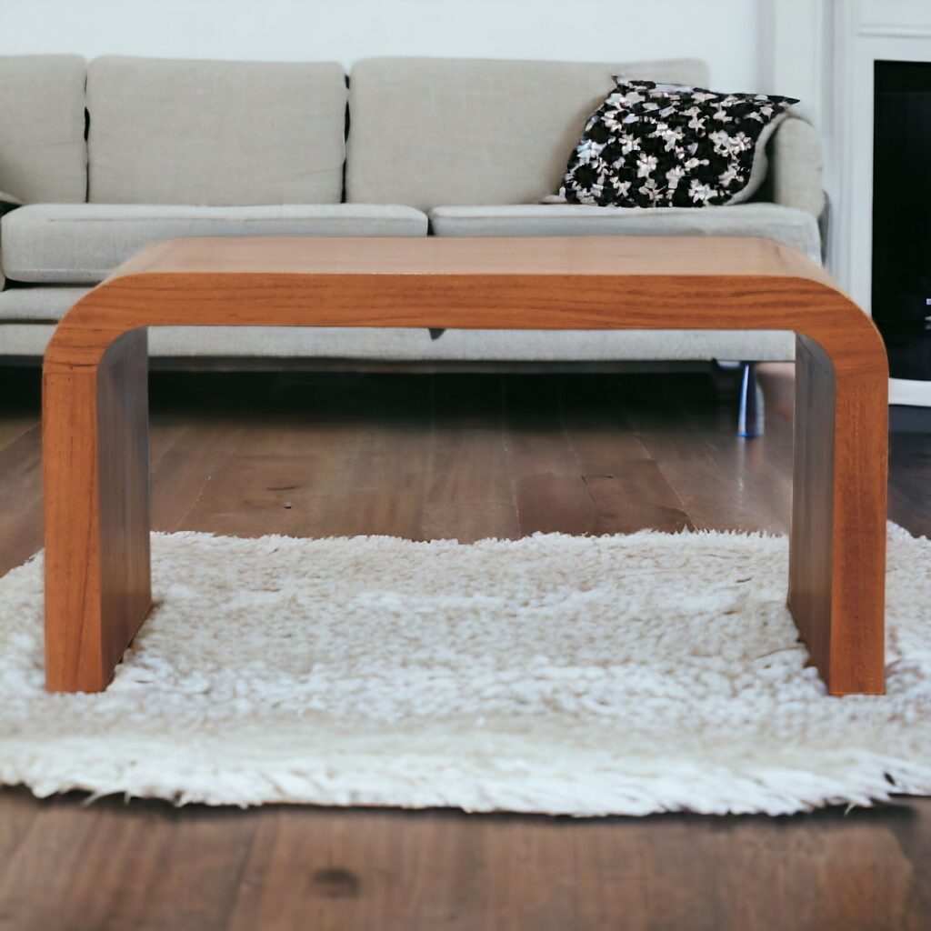 Solid Mango Wood Acacia Wood Caramel Finished Rounded Corners Coffee Table